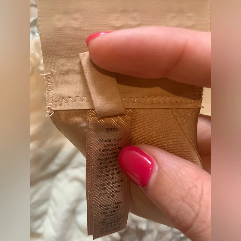 Skims Balconette Push Up Bra - Picture 5 of 6